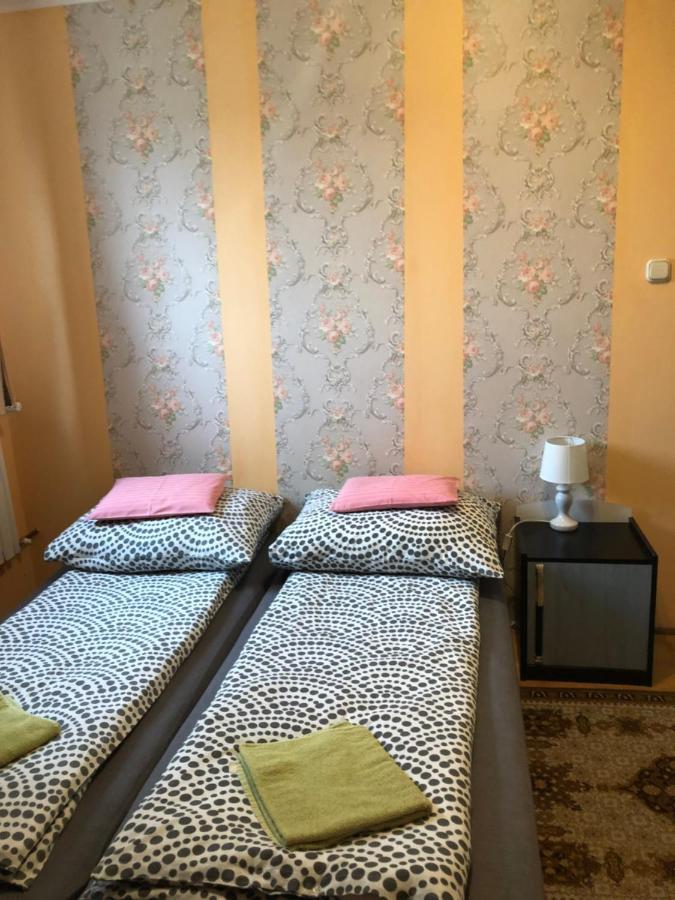 Hotel Katalin Vendeghaz Sárospatak Zewnętrze zdjęcie